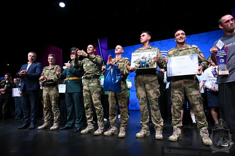 Команда КВН военного института стала обладателем кубка «Динамо»