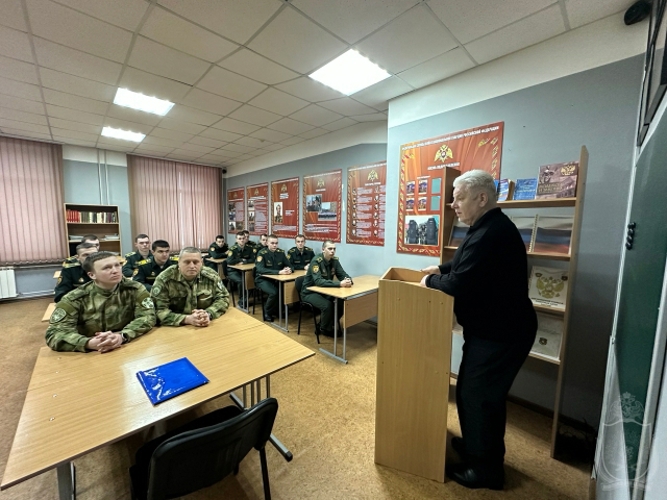С курсантами военного института проведен внутриведомственный научный семинар