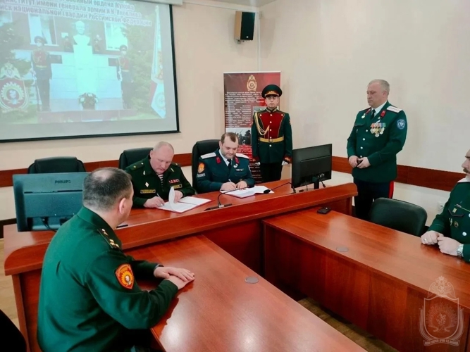 Новосибирский военный институт заключил соглашение с Новосибирским казачьим обществом