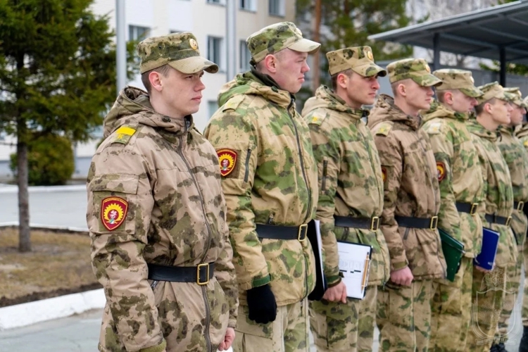 На территории военного института прошли финалы зонального этапа г. Новосибирска Всероссийской военно-патриотической игры «Зарница 2.0»