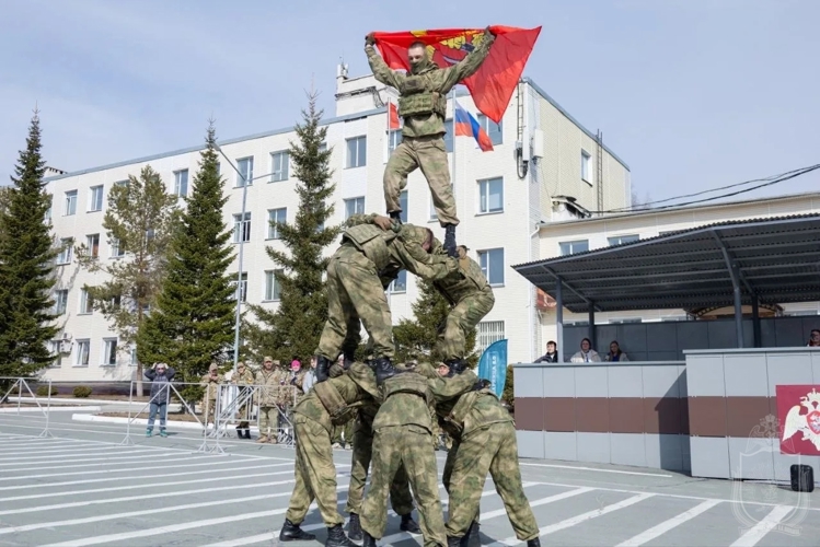 На территории военного института прошли финалы зонального этапа г. Новосибирска Всероссийской военно-патриотической игры «Зарница 2.0»