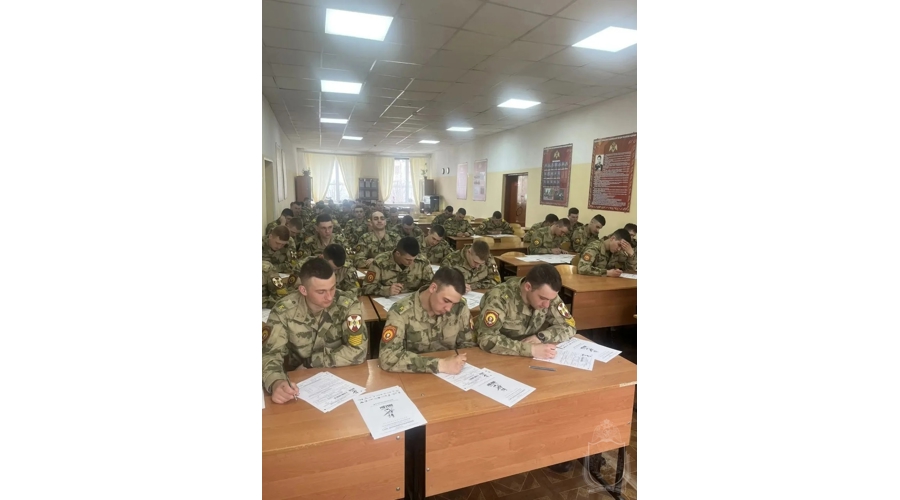 Личный состав Новосибирского военного института принял участие во Всемирной исторической акции «Диктант Победы»