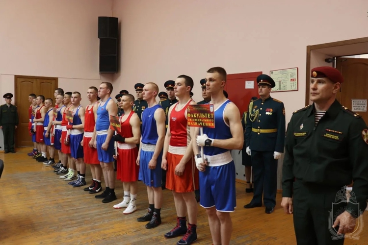 В военном институте прошел чемпионат по боксу