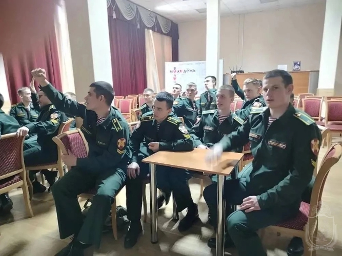Курсанты военного института приняли участие в интеллектуальной игре «Зона отчуждения»