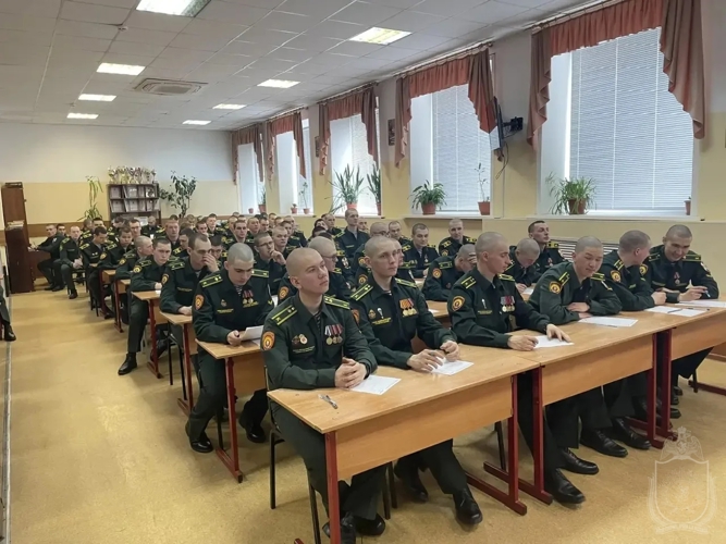 Курсанты военного института приняли участие «Тотальном диктанте»
