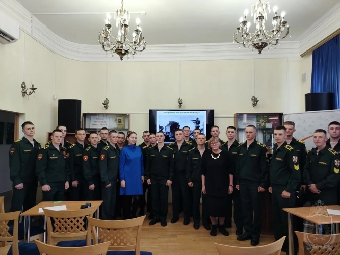 Курсанты военного института приняли участие в интеллектуальной игре