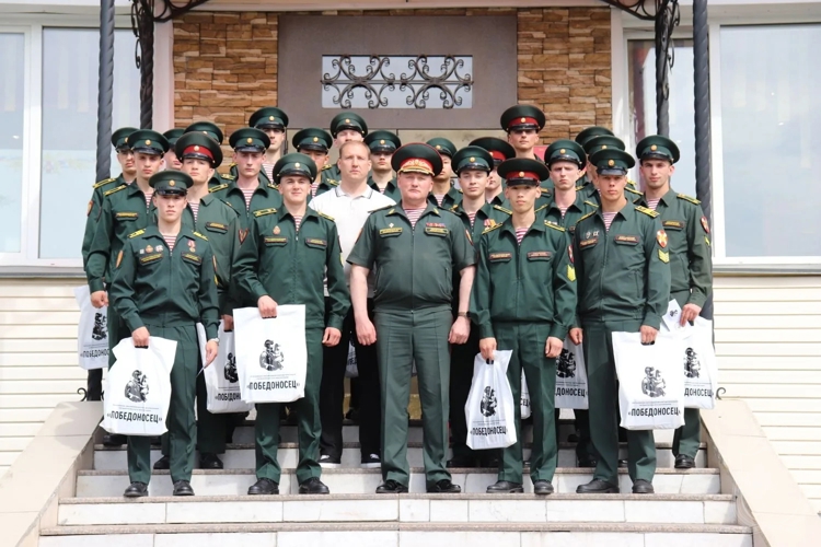 Новосибирский военный институт посетили представители  АНО «Победоносец»