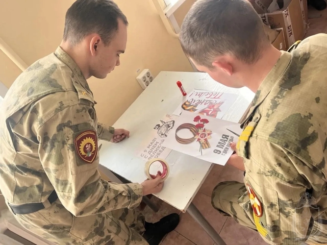 Курсанты военного института поддержали общероссийскую акцию  «Окна Победы»