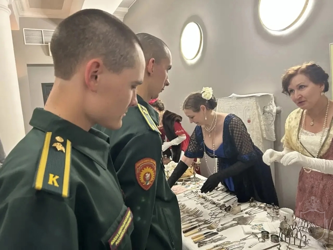 Курсанты военного института приняли участие в акции «Ночь музеев»
