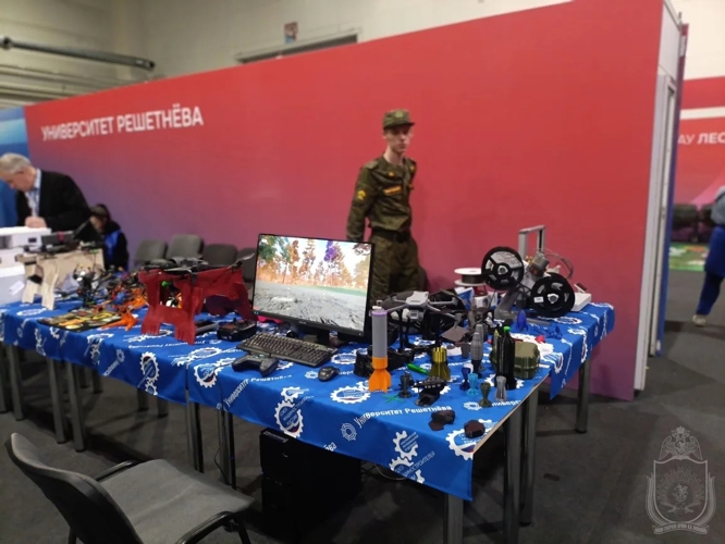 Офицеры военного института приняли участие во  Всероссийском форуме-выставке