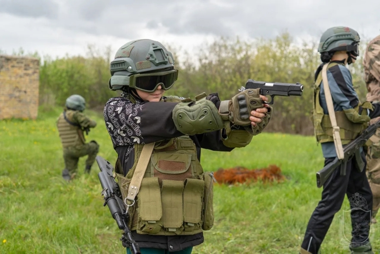 В Новосибирском военном институте прошел  региональный финал «Зарницы 2.0»
