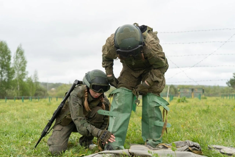 В Новосибирском военном институте прошел  региональный финал «Зарницы 2.0»