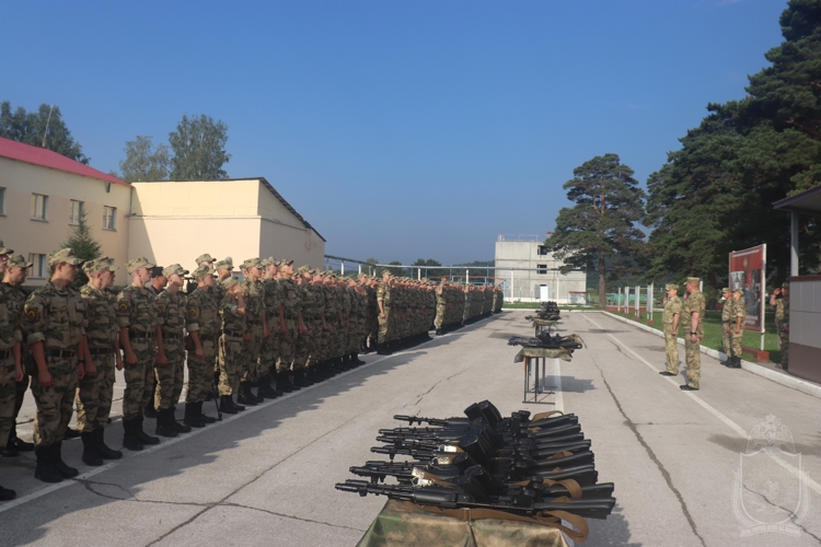 В военном институте первокурсники встретили начало нового учебного года