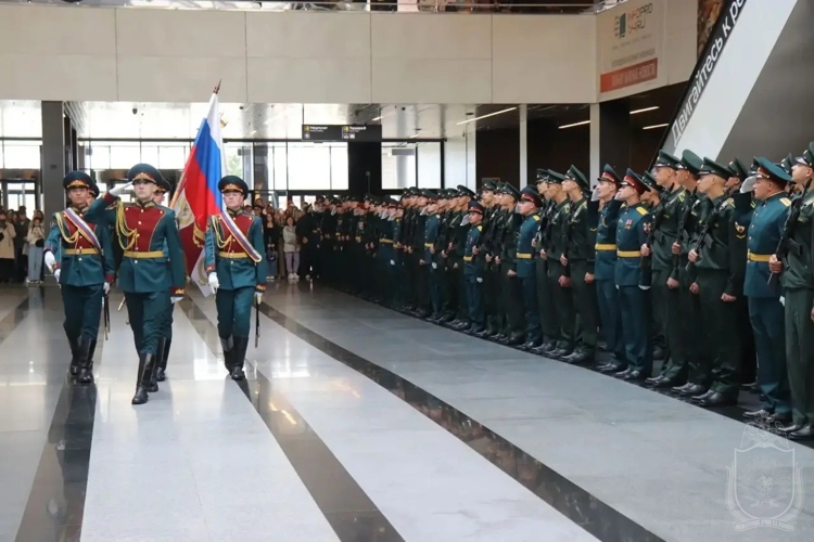 Курсанты 1 курса Новосибирского военного института приняли присягу