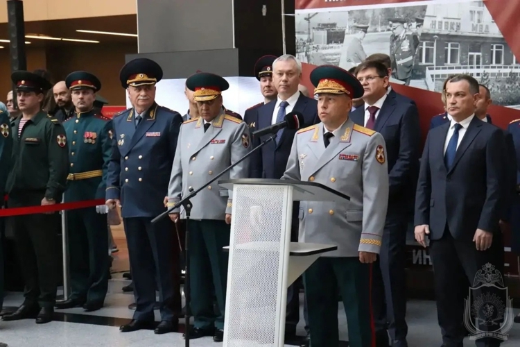 Курсанты 1 курса Новосибирского военного института приняли присягу