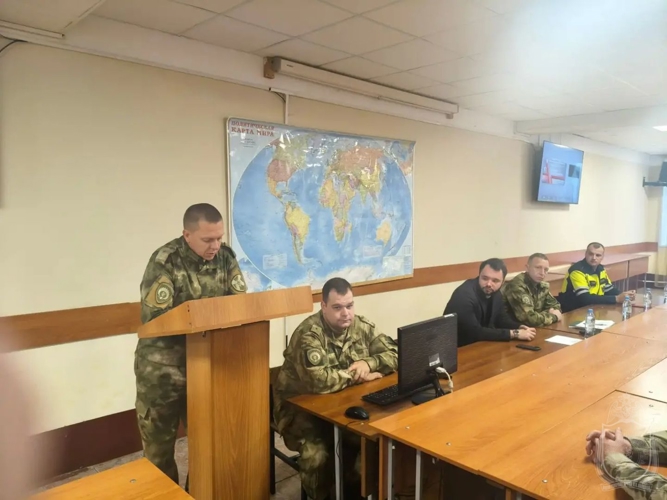 В военном институте проведена техническая конференция с водителями и владельцами личного транспорта института
