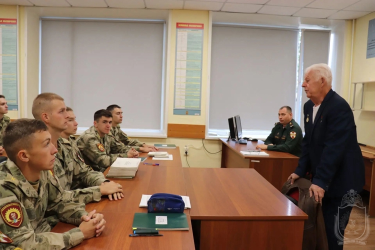 В Новосибирском военном институте отметили День знаний
