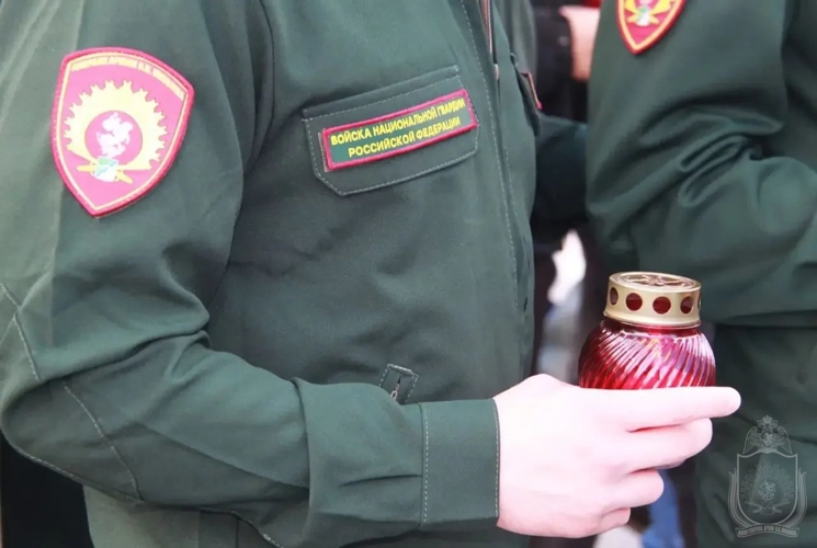 Курсанты военного института приняли участие в памятной акции, приуроченной ко Дню солидарности в борьбе с терроризмом