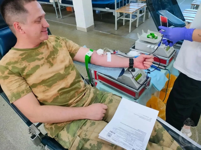 В военном институте провели донорскую акцию