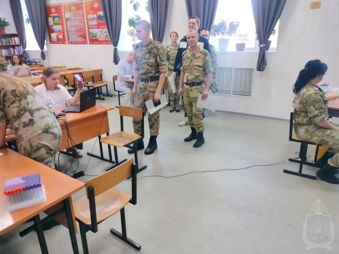 В военном институте провели донорскую акцию