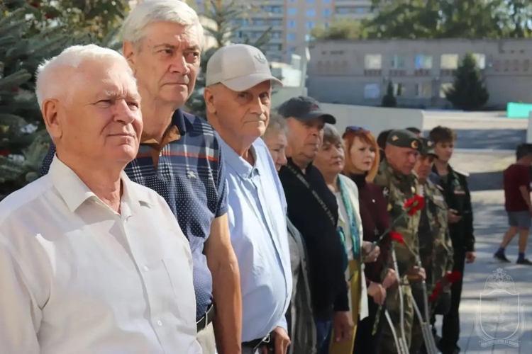 В военном институте увековечили память первого начальника Новосибирского военного училища МВД СССР 