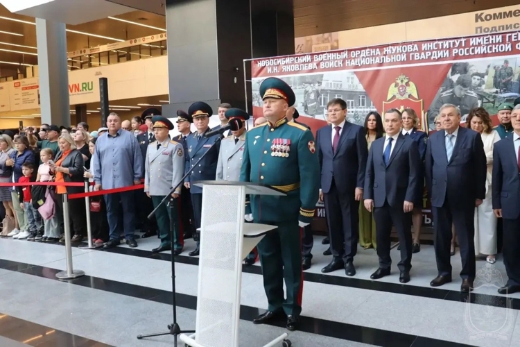 Курсанты 1 курса Новосибирского военного института приняли присягу