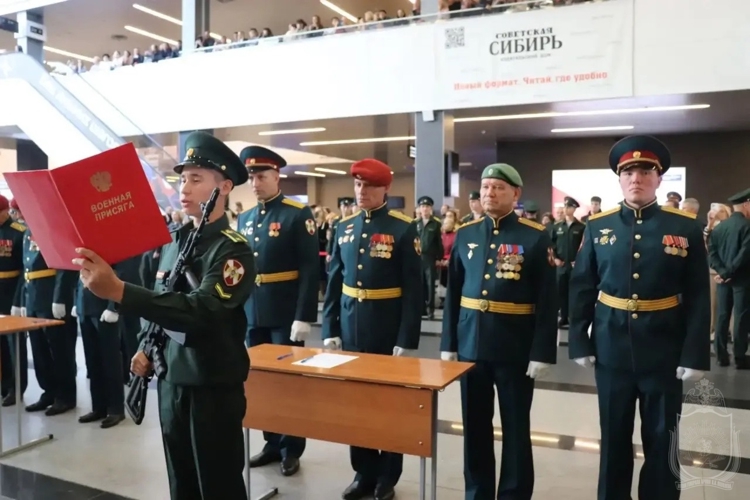 Курсанты 1 курса Новосибирского военного института приняли присягу