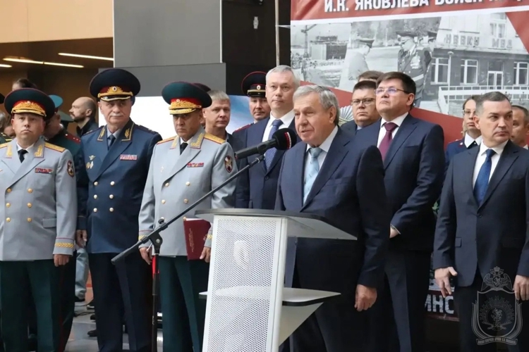 Курсанты 1 курса Новосибирского военного института приняли присягу