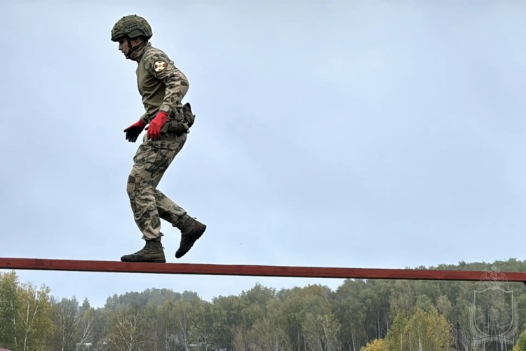В Новосибирском военном институте прошли соревнования  по курсантскому триатлону