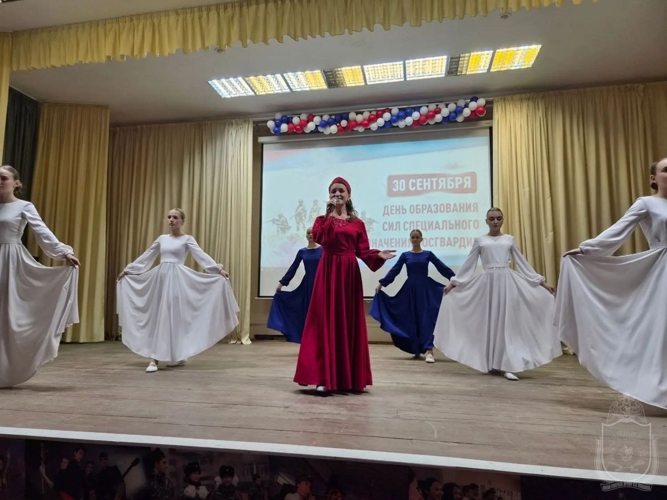 В военном институте прошел концерт, посвященный Дню подразделений специального назначения