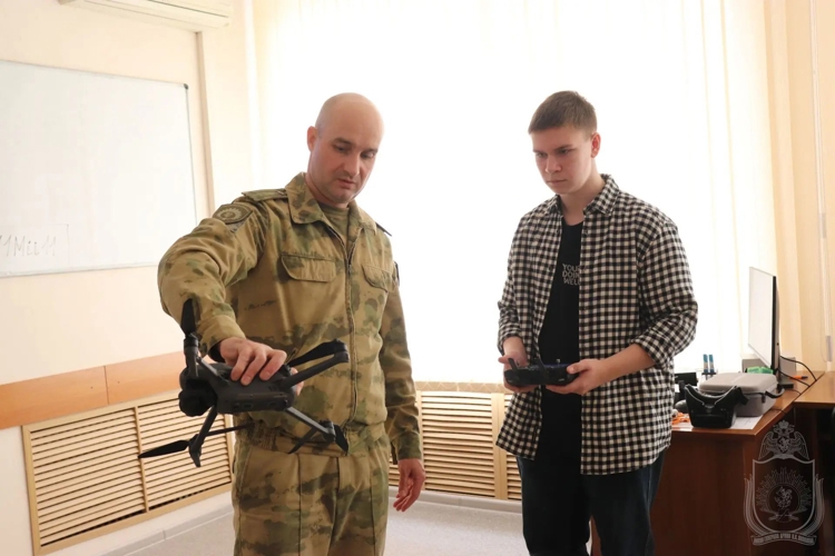 В Новосибирском военном институте прошел День открытых дверей